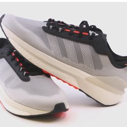 New Adidas Avryn Gray Solar Red  HP5969 Size 11