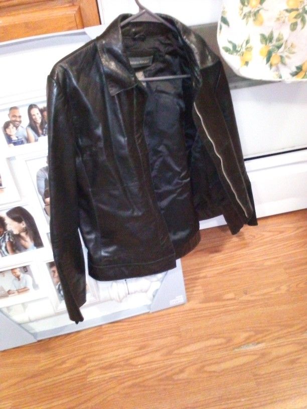 Women,S Medium Size Dress Leather Jacket