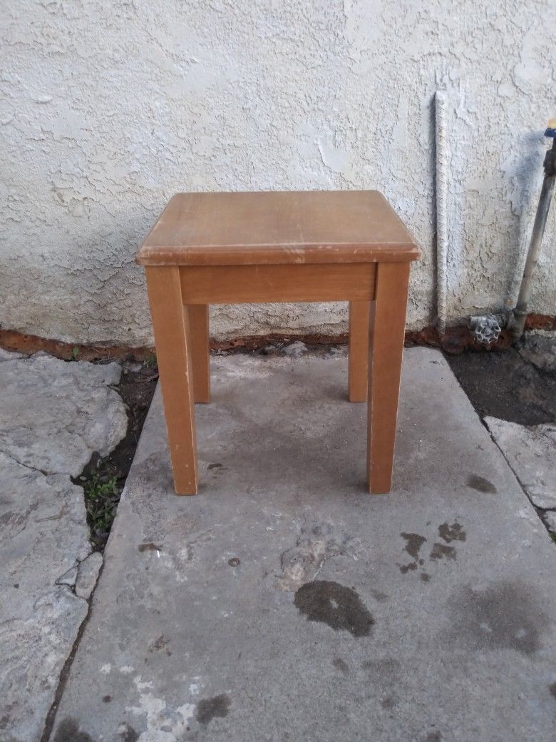 Small Stool Table
