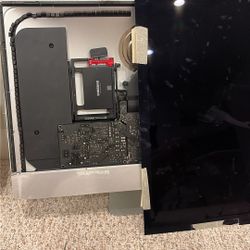 iMac 24 - parts only - No Hard Drive