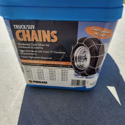 Snow Chains For Truck SUV Brand New Never Used SIZE On Chart