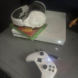 Xbox One S 