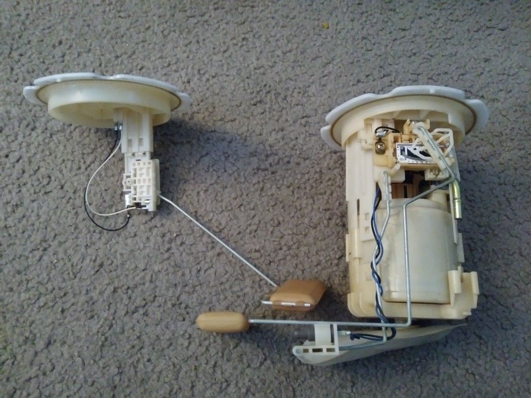 20042007 Infiniti g35 fuel pump assembly sending unit for Sale in