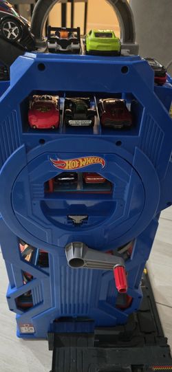 Hot Wheels Mega Garage