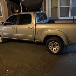 2005 Toyota tundra SR5