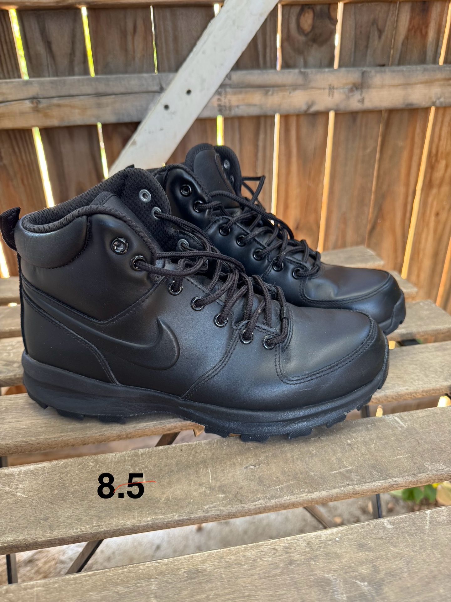 Nike Boots