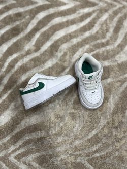 Toddlers Sneaker Size 7C