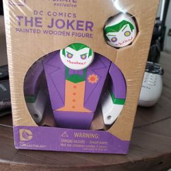 DC comics "the Joker " wooden figure