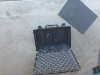 Pelican 1490 hard case 2 keys rubber laptop tray