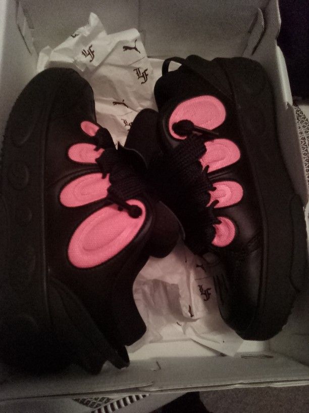 Puma Kids Size 7 Only Worn Twice