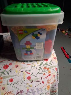 LEGO QUATRO 5357 Large Bucket LEGOS