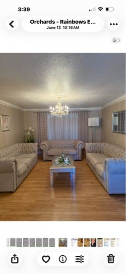Dining room set of four piece