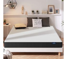 Queen Mattress- Looks Like New 