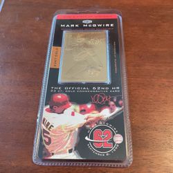 Mark McGwire the official 62 second home run 22 karat gold commemorative  card