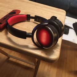 Black red bluetooth headphones