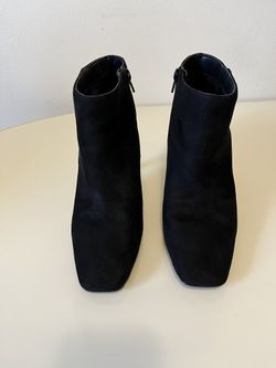 Ladies Boots.