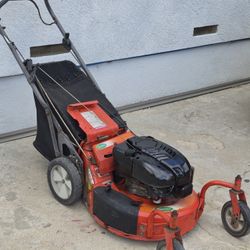Scott's Self Prollped Law Mower In Good Working Condition 