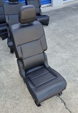2023 Explorer second row left seat