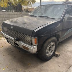 Nissan Pick Up  95  