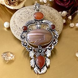 Botswana Agate And Carnelian 925 Sterling Silver Overlay Handcrafted Flower And leaves Pendant