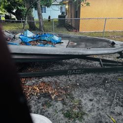 Bass Boat 