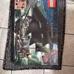 Black Pearl Lego Set 4184