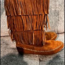 Fringe Moccasin Boots 