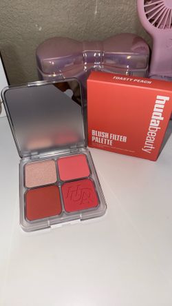 Huda Beauty Blush Palette