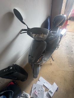 2025 moped