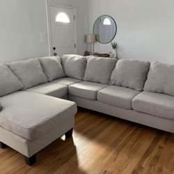 Lucy Tux Sectional Splash Linen