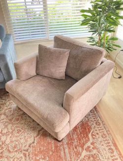Grey Arm Chair - Super Comfortable