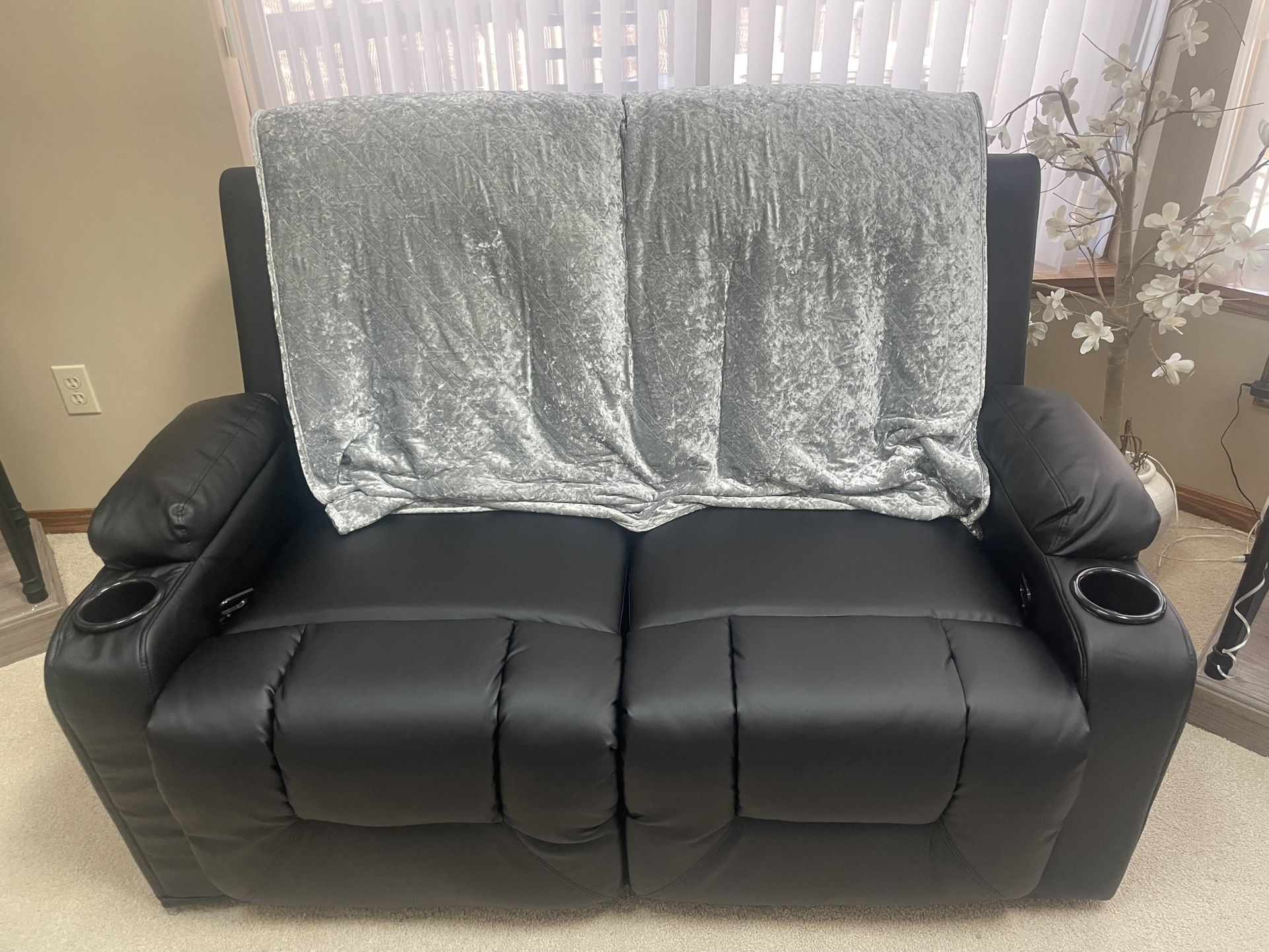 2 Couches Reclining