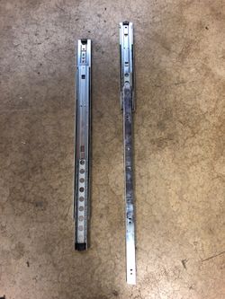 Drawer rails
