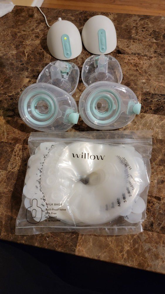 Willow Pump 3.0 And BONUS reusable milk containers