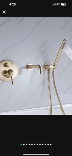 Stev Modern Single Handle Wall-Mount Swivel Tub Filler Faucet With Handshower Brass And Black Sh39