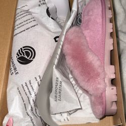 Pink coquette uggs