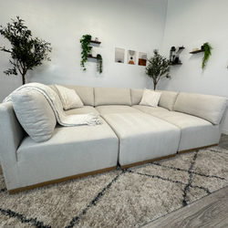 White Sectional Couch Henredon - Free Delivery