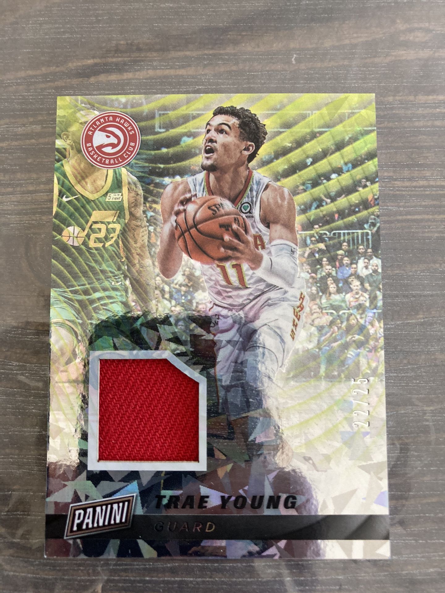 2019 Panini TRAE YOUNG Cracked Ice Jersey 22/25