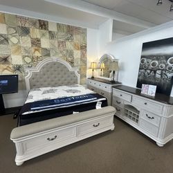 Bedroom Set 