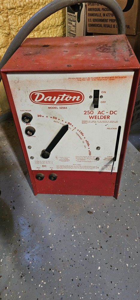 Dayton AC/DC Welder