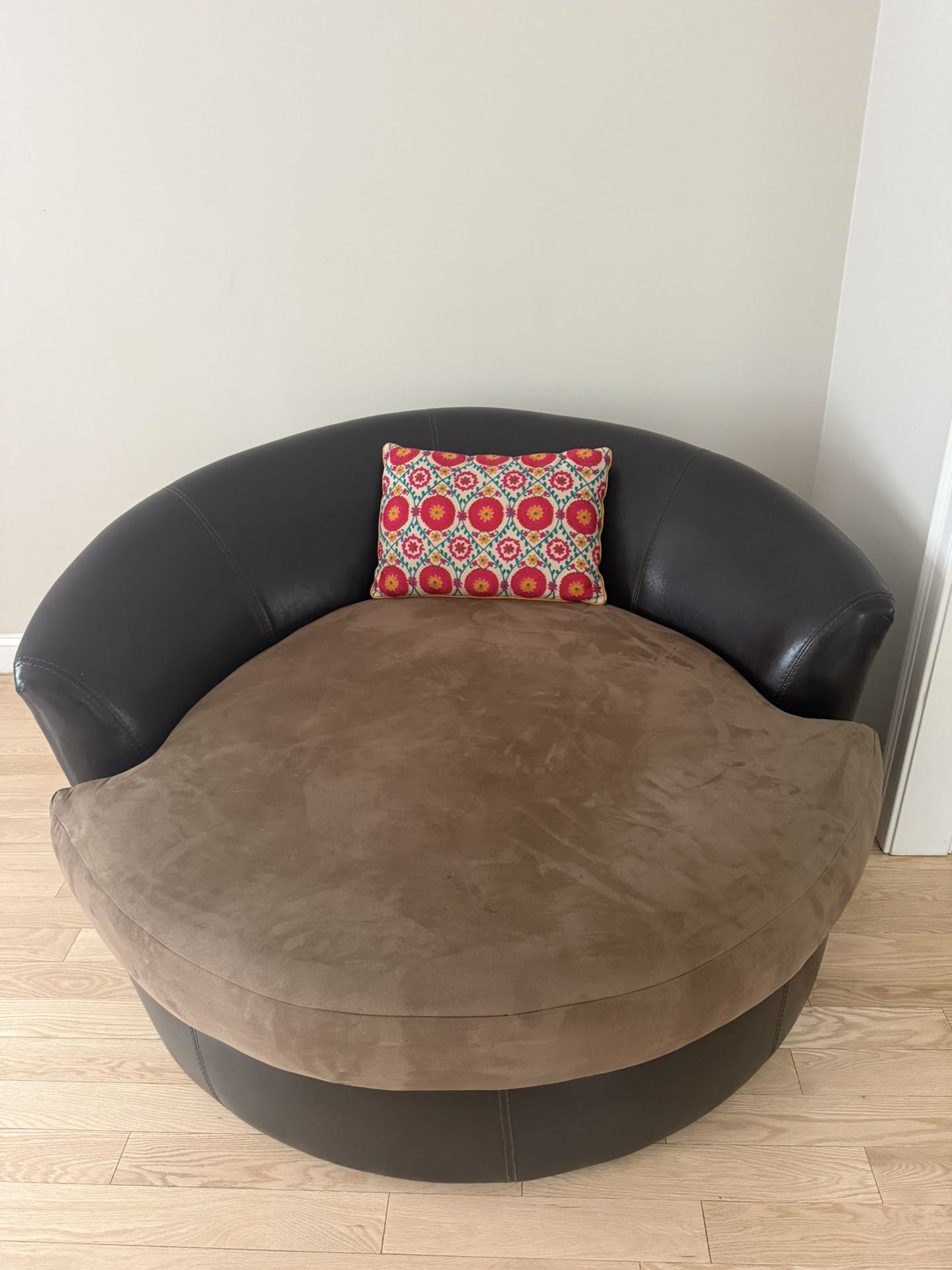 Swivel Chair/sofa