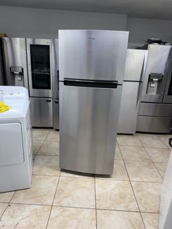 Whirpool refrigerator