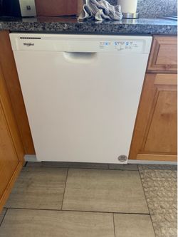Whirlpool Dishwasher - used - works great