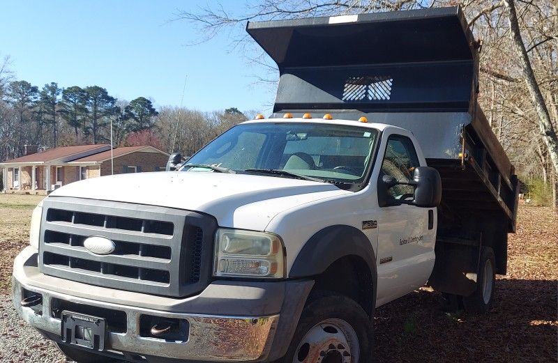 2005 Ford F-550