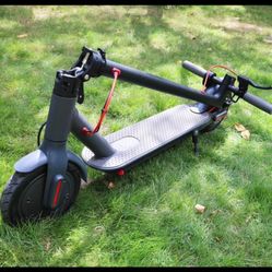 🛴 new Mi M365 Electric Scooter – 17 MPH, Solid Tires, Brand New! ⚡  📍 Pickup Location: Rhodes Ranch, Zip 89148 (Near IKEA) 📦 Condition: Brand New –