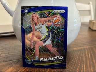Paige Bueckers Rookie Card #147