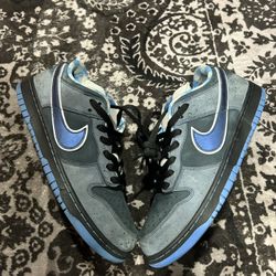 Nike Blu Lobsters Size 12