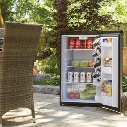 $59  Cold Drinks Mini Fridge 4.4 Cu Ft Capacity ~ PERFECT FOR BBQ'S