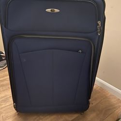 Travel Pro And Skyview Luggage Suitcase 