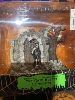 Retired Lemax Spooky Town The Gate Keepers Q